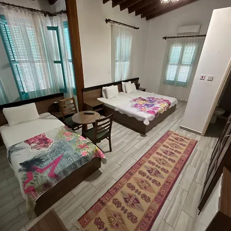 Yerlikaya Hotell 3*